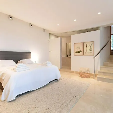 7 Bedrooms With Sea View Private Pool And Jacuzzi At 3 Km Away From The Beach Villa