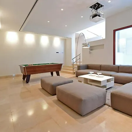 7 Bedrooms With Sea View Private Pool And Jacuzzi At 3 Km Away From The Beach Villa Marbella
