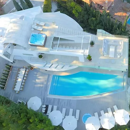 7 Bedrooms With Sea View Private Pool And Jacuzzi At 3 Km Away From The Beach Villa *